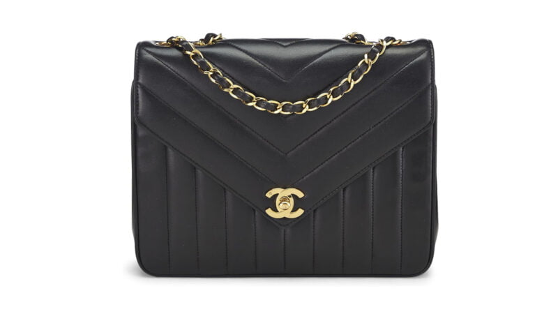 CHANEL Pre Loved Black Chevron Lambskin Envelope Flap