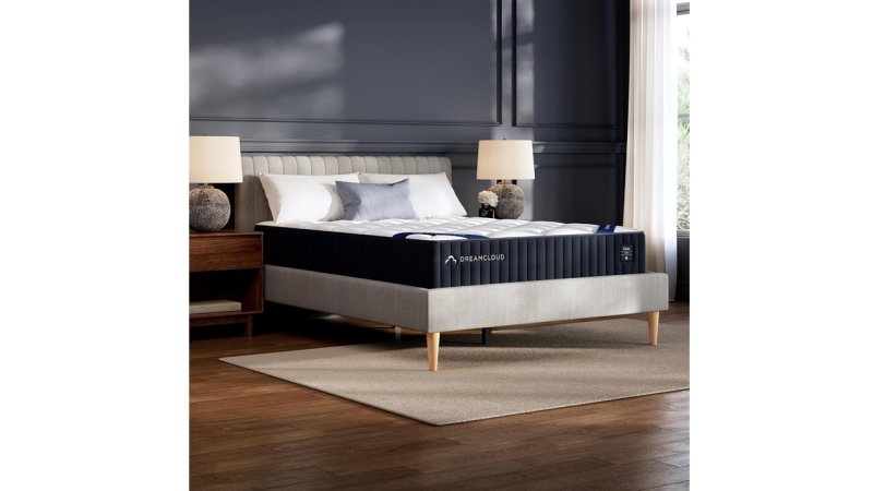 DreamCloud Classic 12 inch Queen Mattress Luxury Hybrid Gel Memory Foam