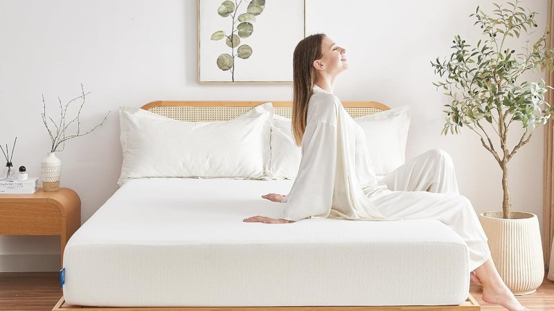 UACEO Full 6 Inch Memory Foam Mattress in a Box