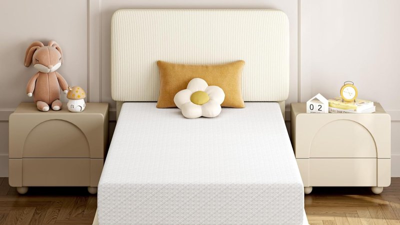 Yaheetech 8 Inch Twin Mattress 3 Foam Layer Cooling