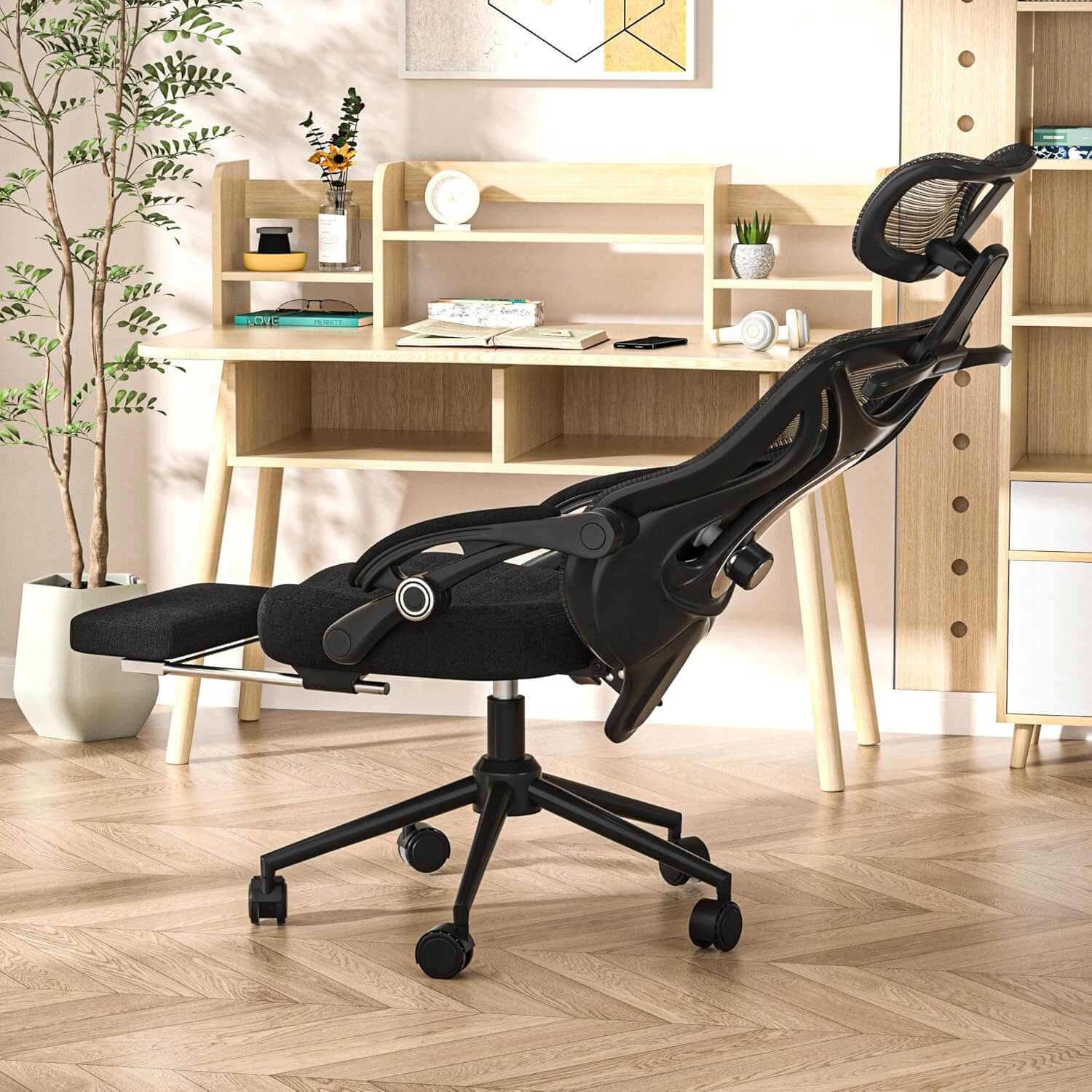 Ergonomic Office Chair with Footrest
